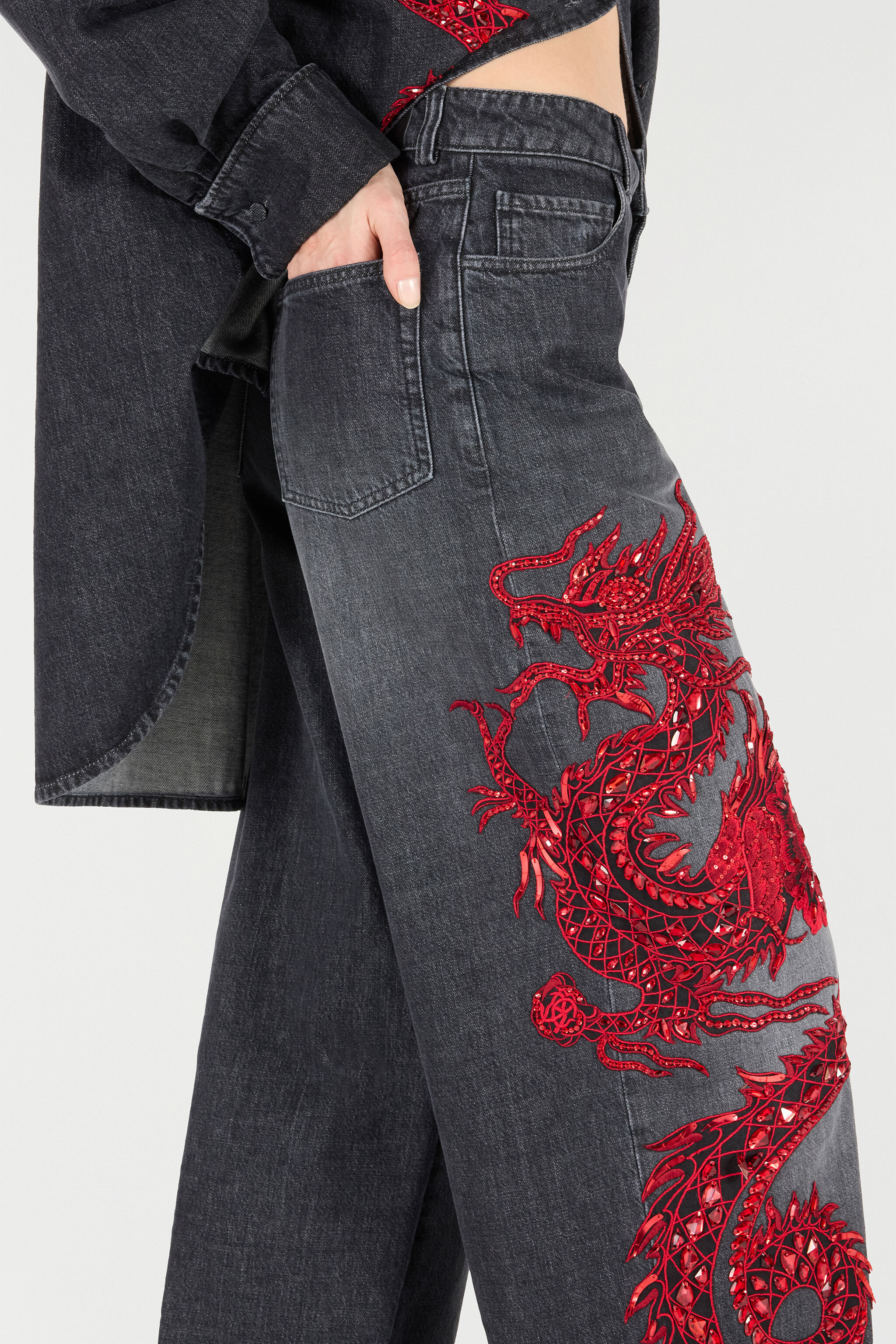 Jeans With Embroidery And Sequins - 7