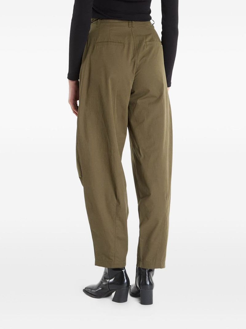 pleated trousers 3