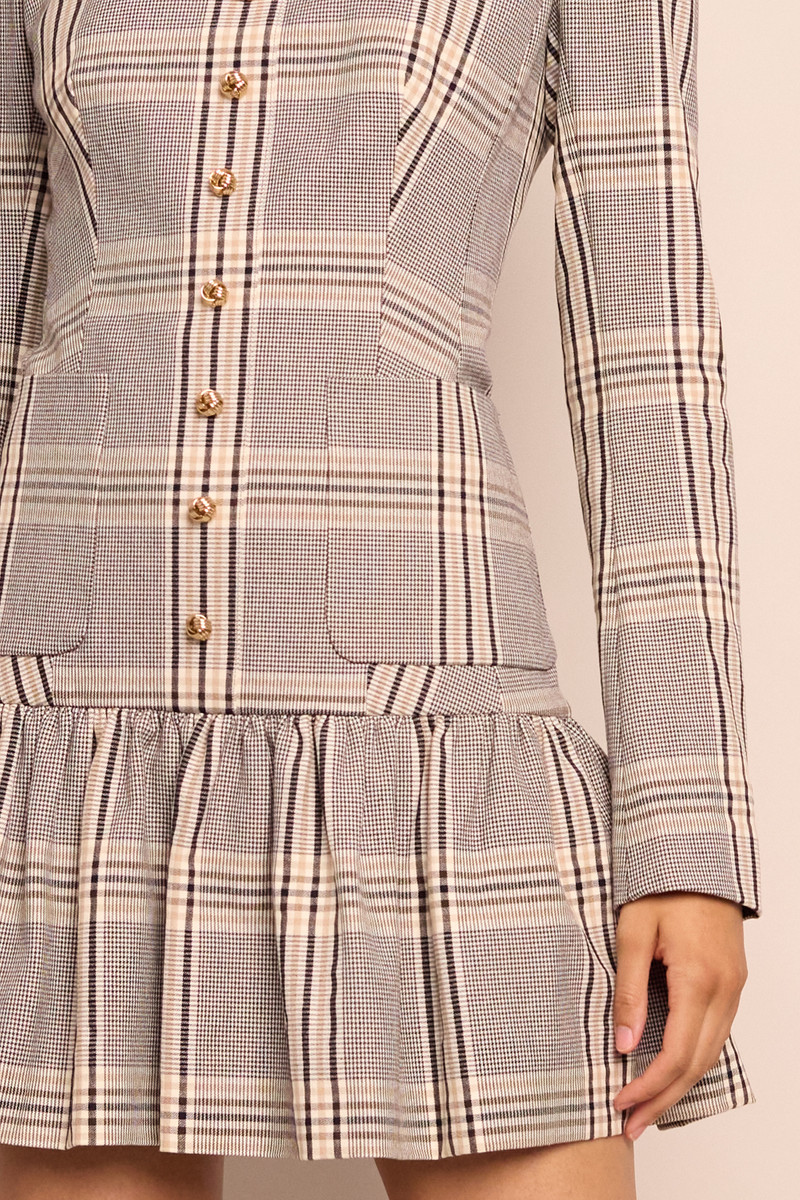 Adams Dress Classic Elegance with Modern Flair in Every Detail 6