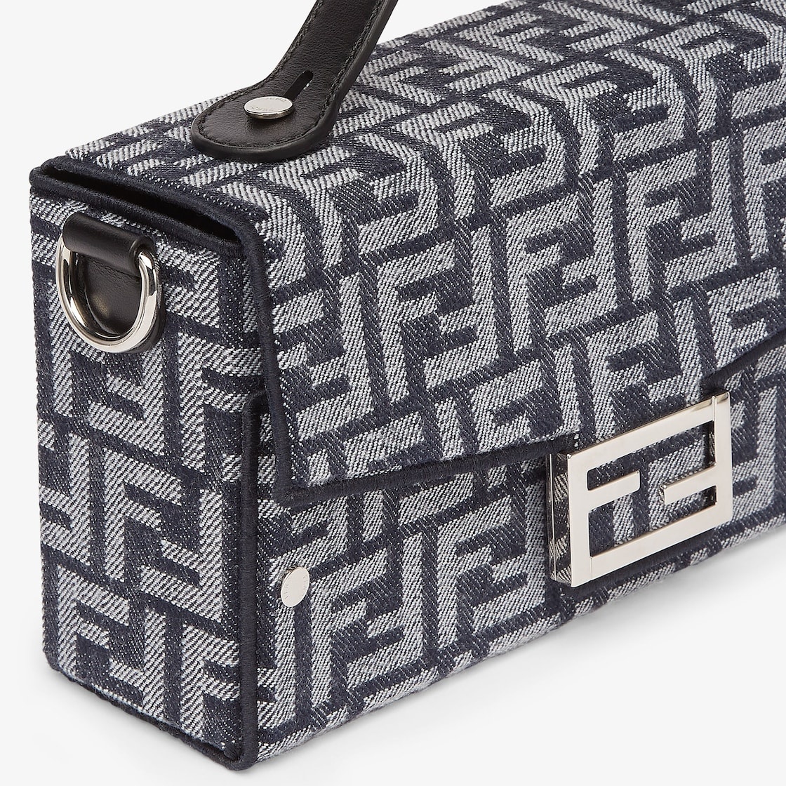 Soft Trunk Baguette - 5