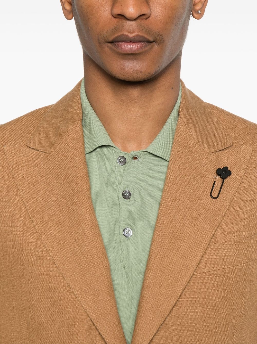 brooch-detail suit - 4