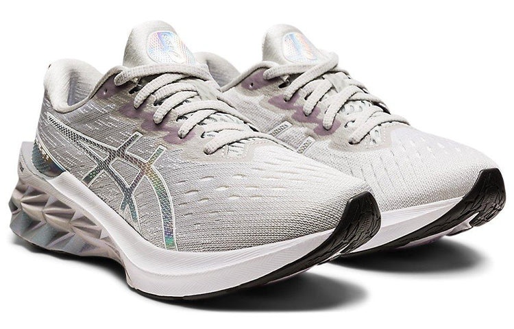 (WMNS) ASICS Novablast 2 'Platinum' 1012B131-020 - 3