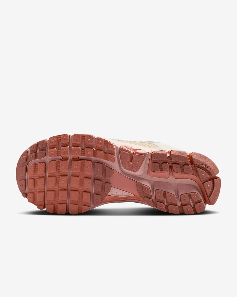 Nike Nike Zoom Vomero 5 Women's Shoes outlook