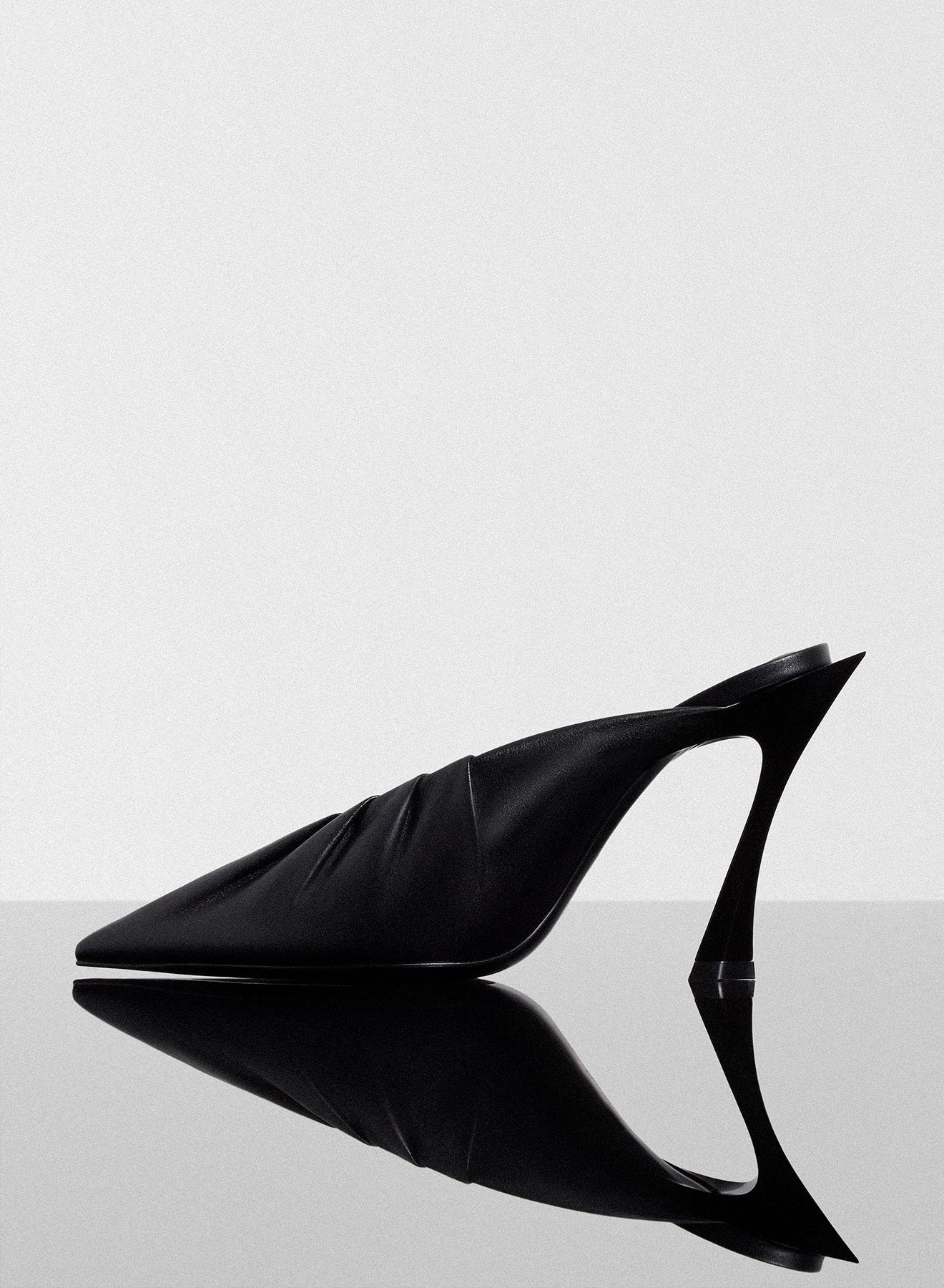 black draped Fang 95 mules - 2