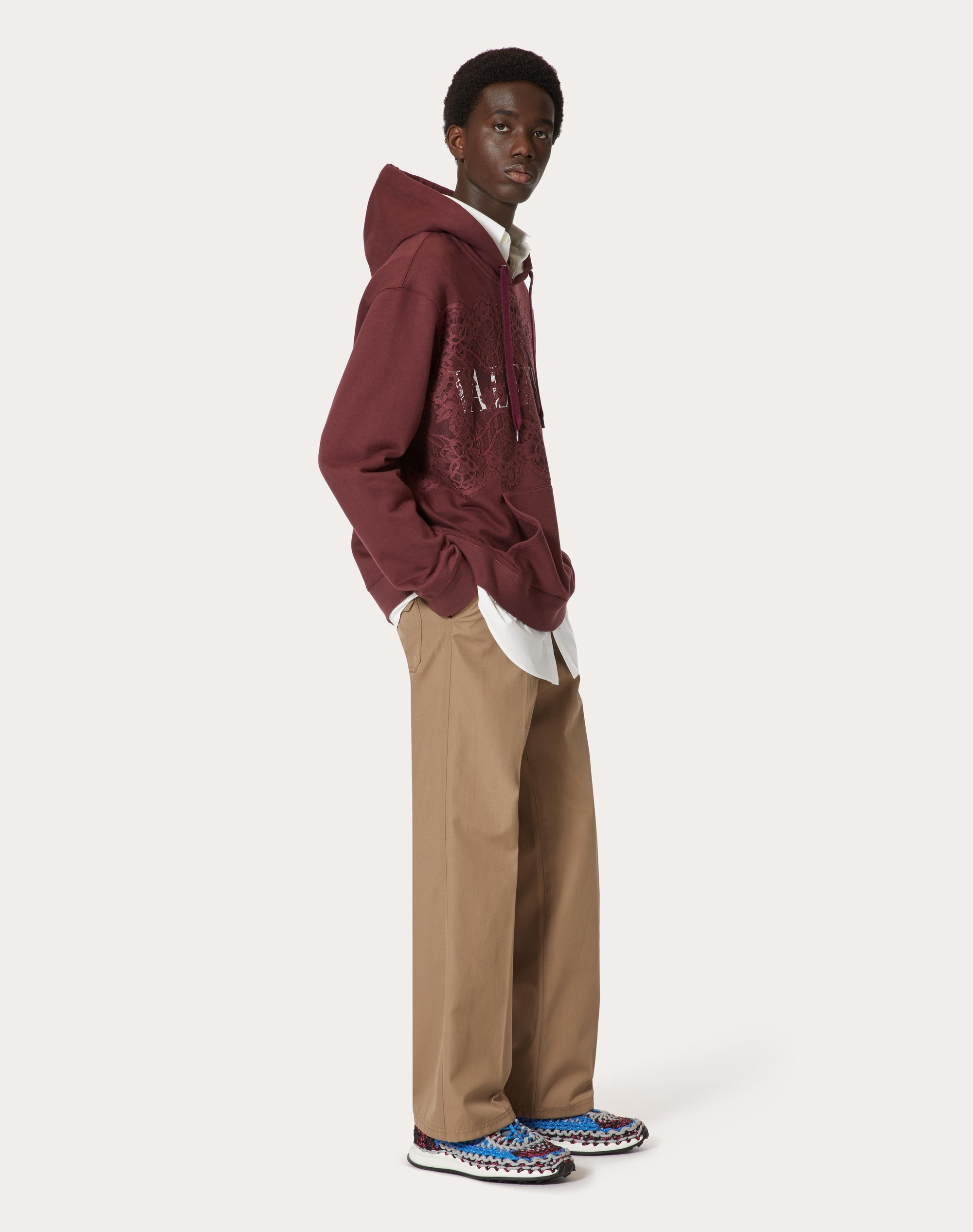 SWEATSHIRT WITH VALENTINO PRINT AND LACE EMBROIDERY - 2
