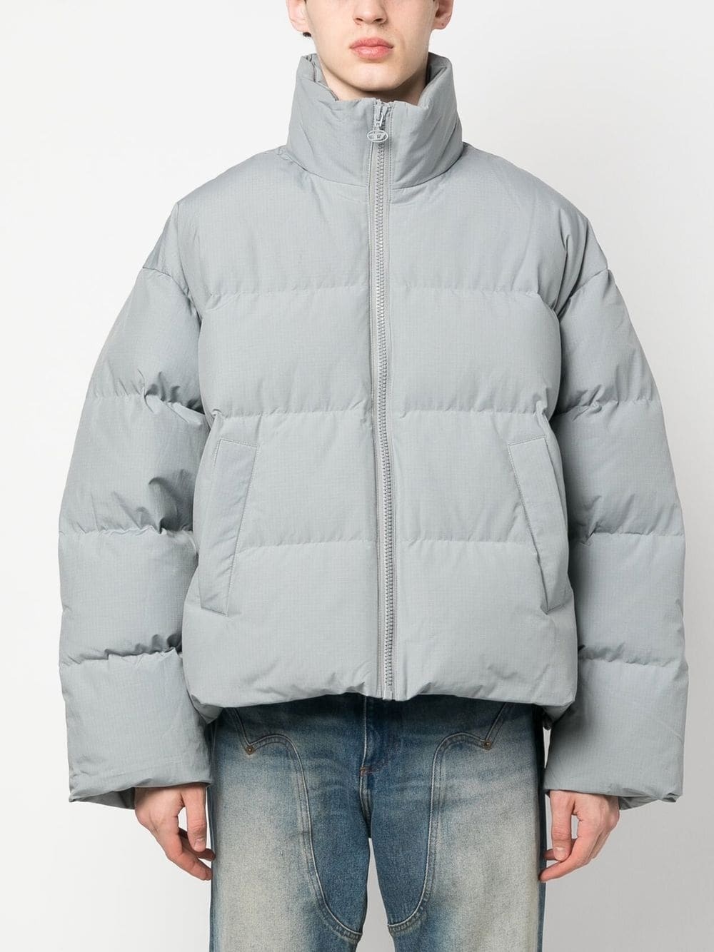 W-Oval debossed-logo puffer jacket - 3