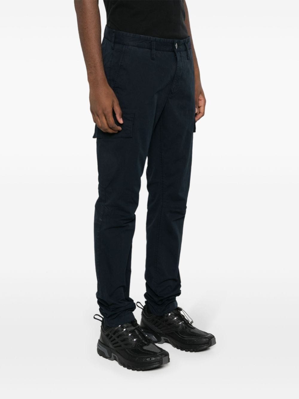 Compass-badge tapered trousers - 3