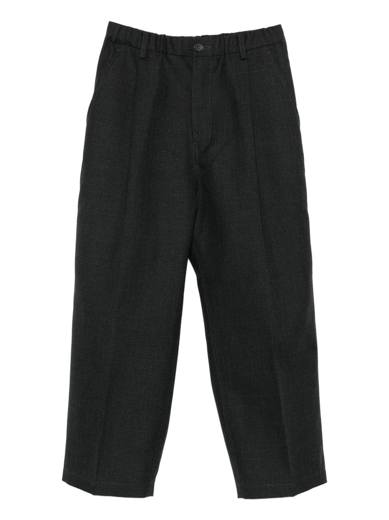 checked pleated trousers 1