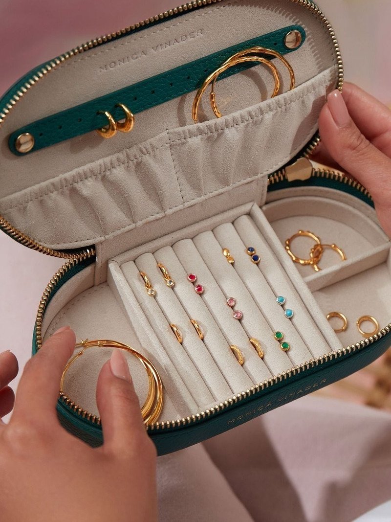 oval leather jewellery box 4