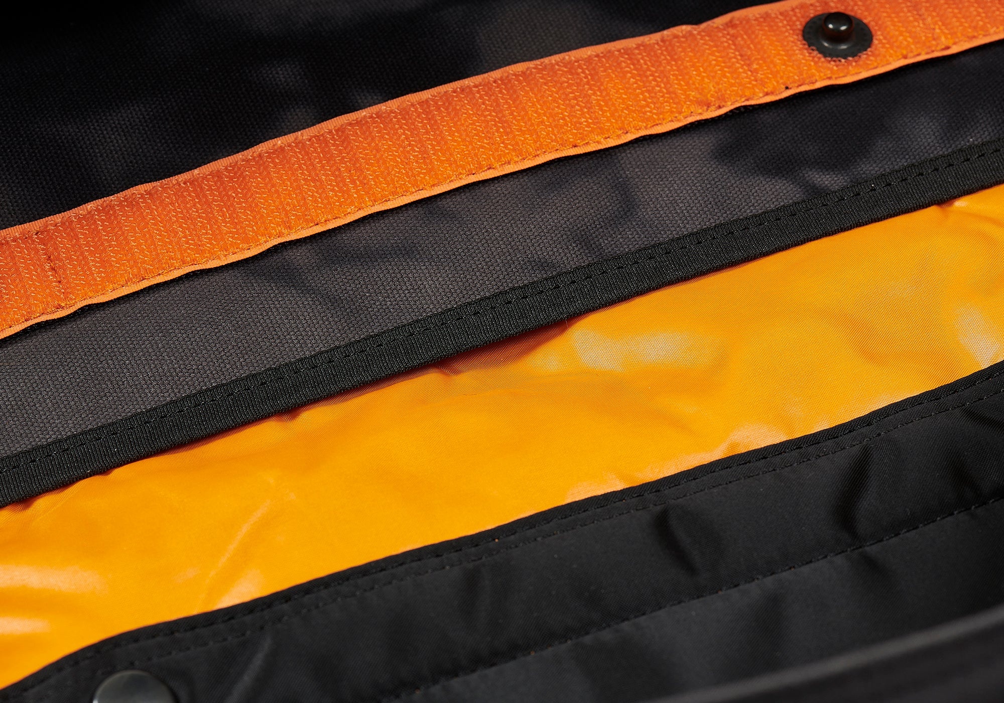 PALACE PORTER FIELD PACK 26 BLACK WAVE DYE - 10