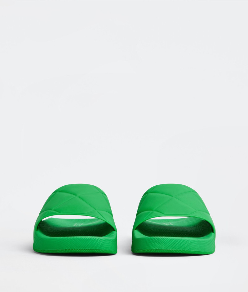 Bottega Veneta slider outlook