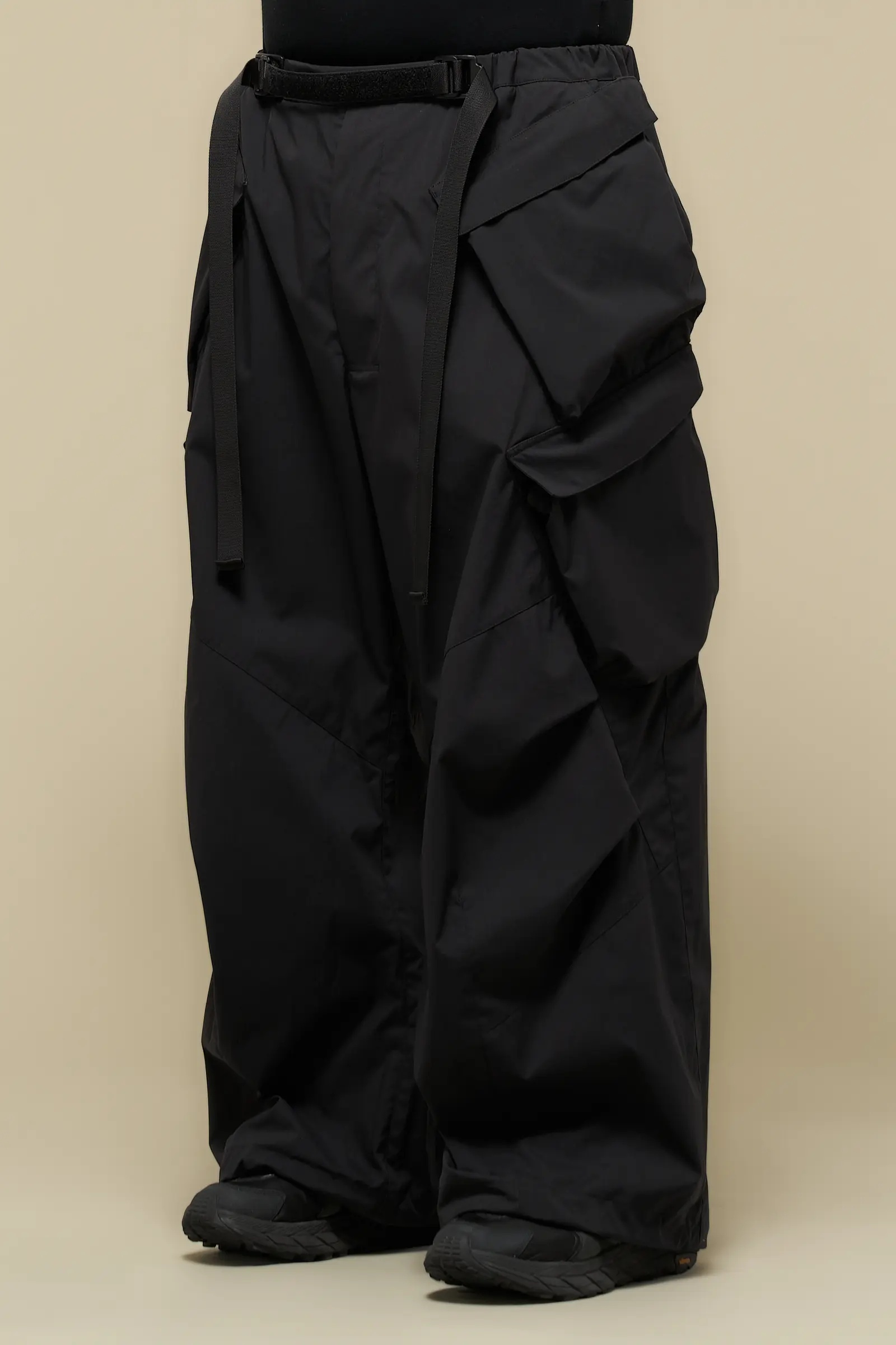 P56A-E Encapsulated Nylon Double Cargo Trouser Black - 14