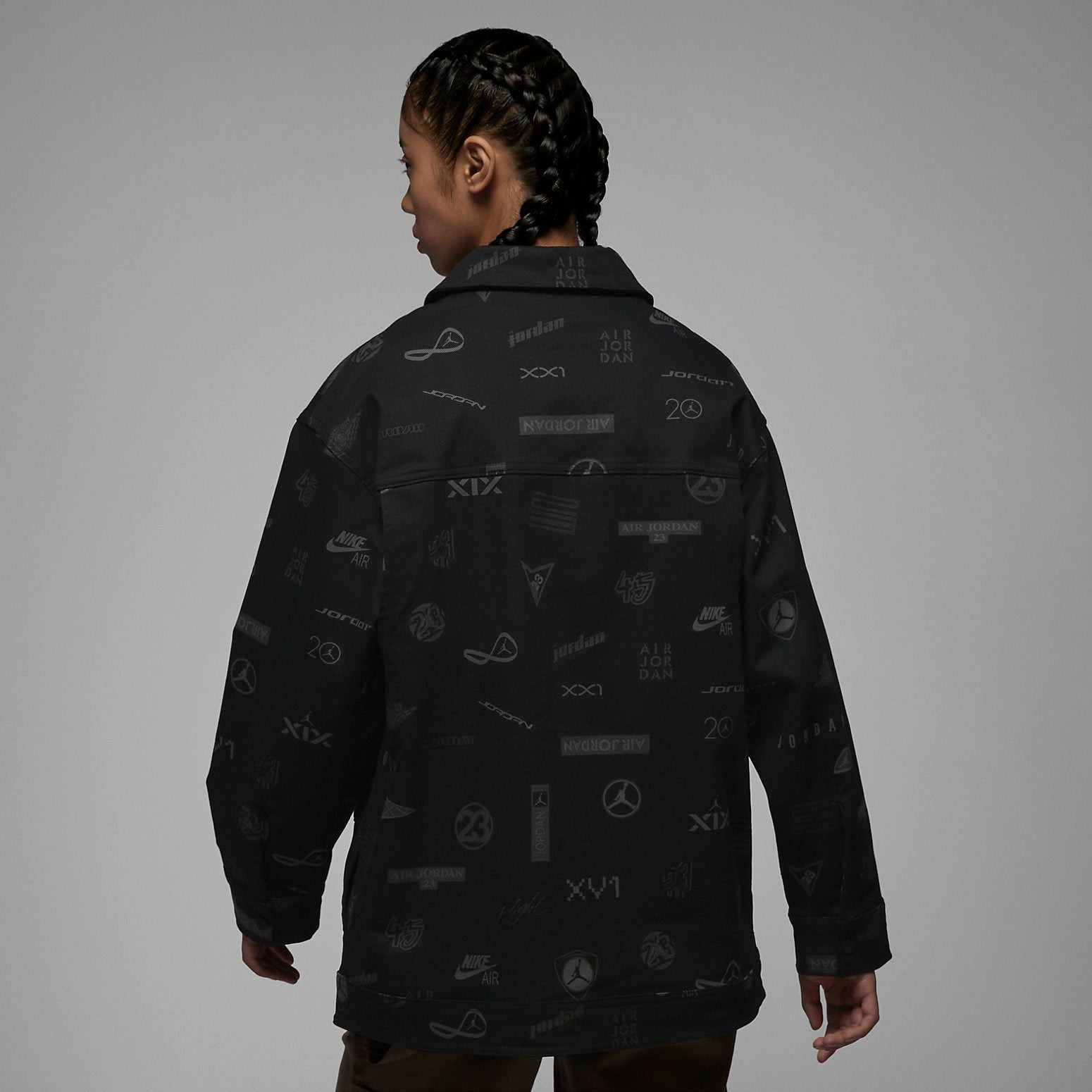 (WMNS) Air Jordan Trucker Jacket 'Black' DX0385-010 - 5