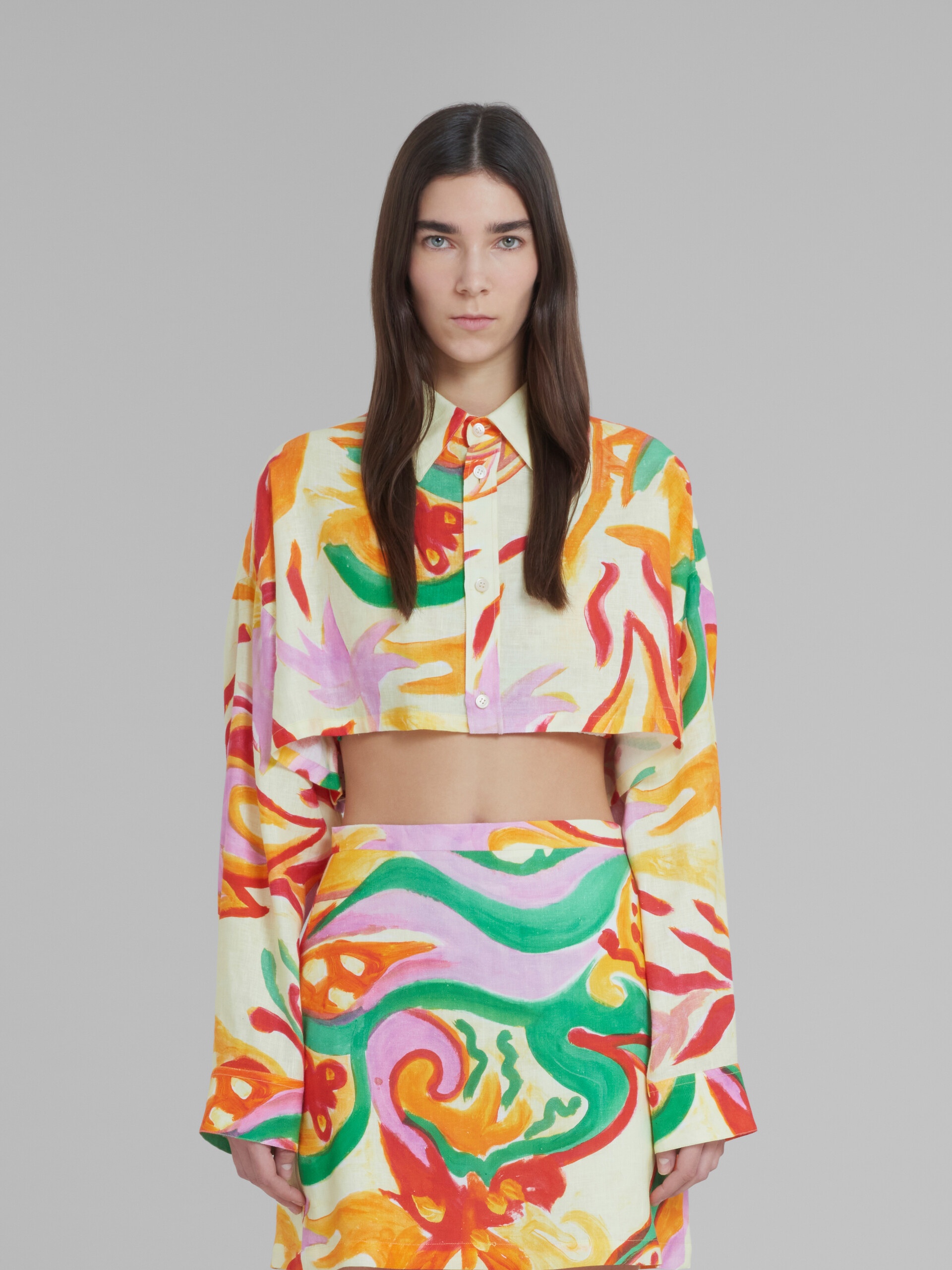 MARNI X NO VACANCY INN - CROPPED LINEN-VISCOSE CHEESECLOTH SHIRT WITH CHIPPY BLOSSOM PRINT - 2