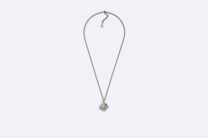 AsteroDior Pendant Necklace 1