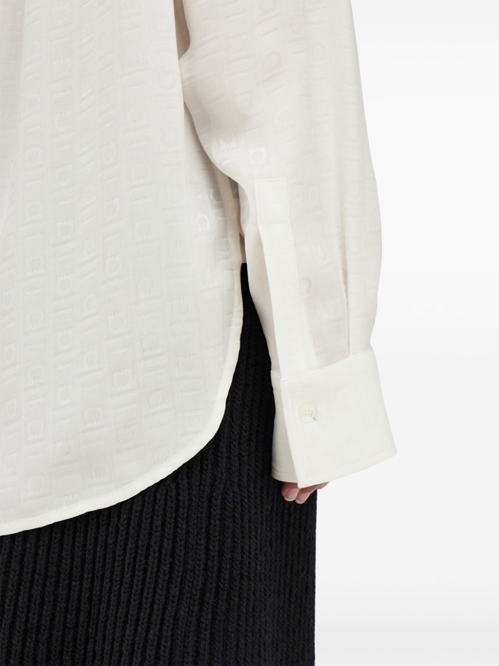 Gancini-print shirt - 6