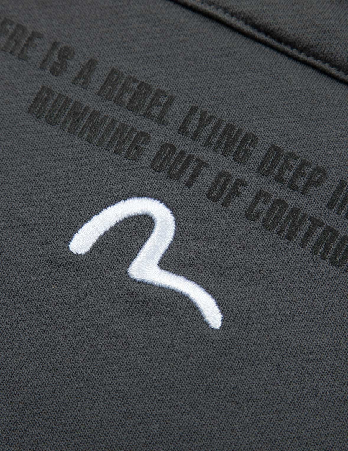 SEAGULL EMBROIDERY AND STENCIL GODHEAD PRINT SWEAT SHORTS - 8