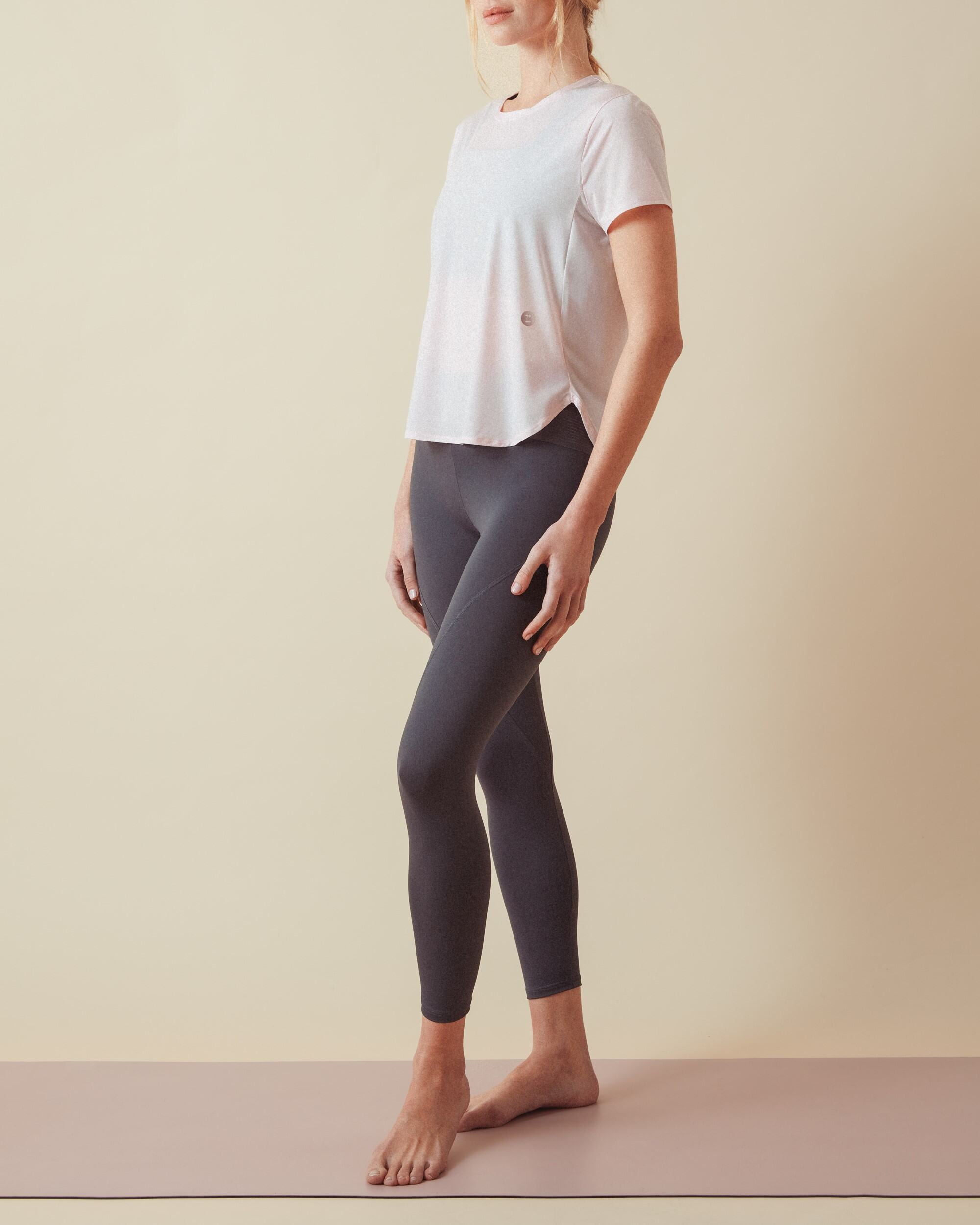 SHORT-SLEEVE TOP - 2