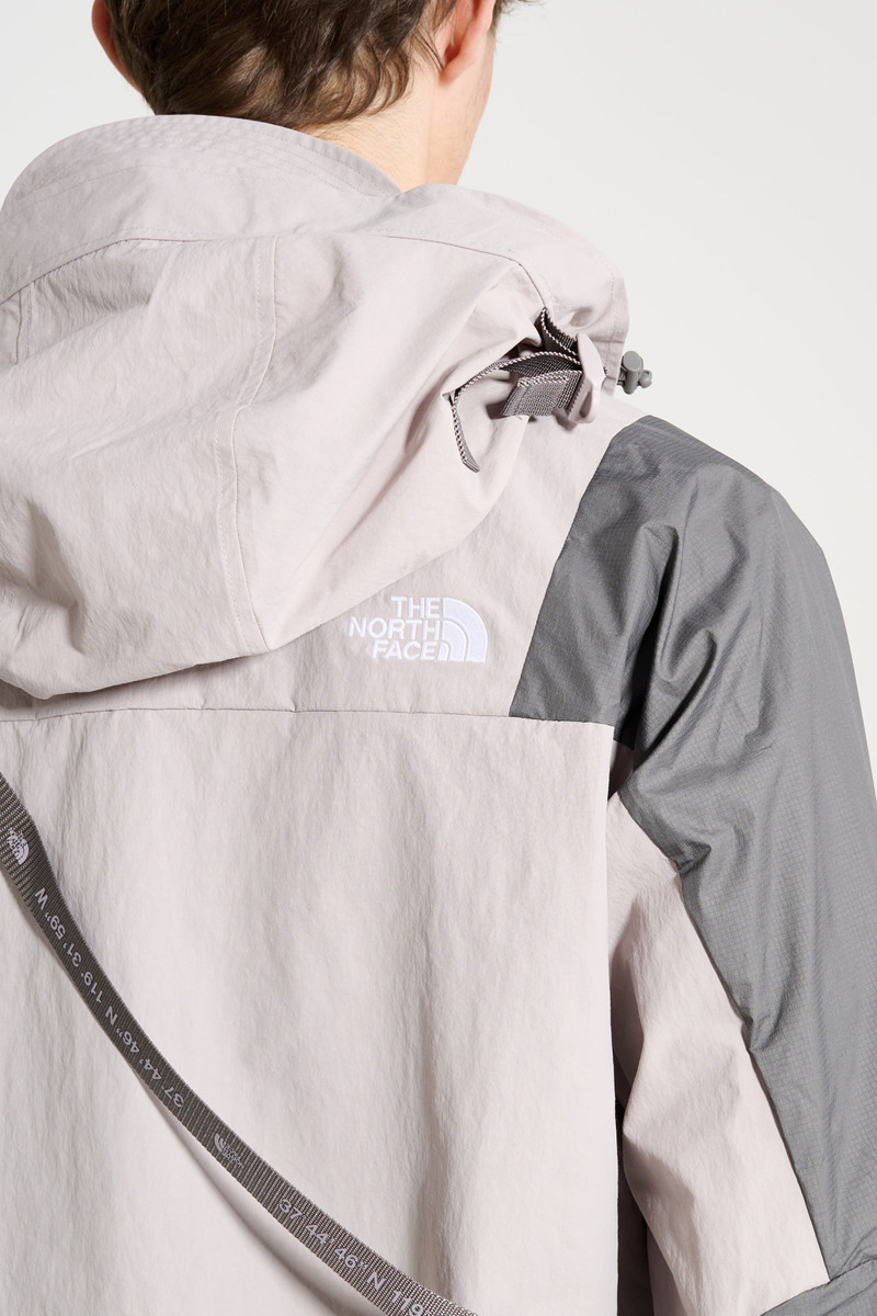 THE NORTH FACE LIGHTWEIGHT ANORAK JACKET MOONSTONE GREY / SMOKED PEARL 6