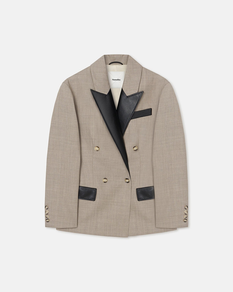Cinched-Waist 가죽과 Twill-Suiting 블레이저 1
