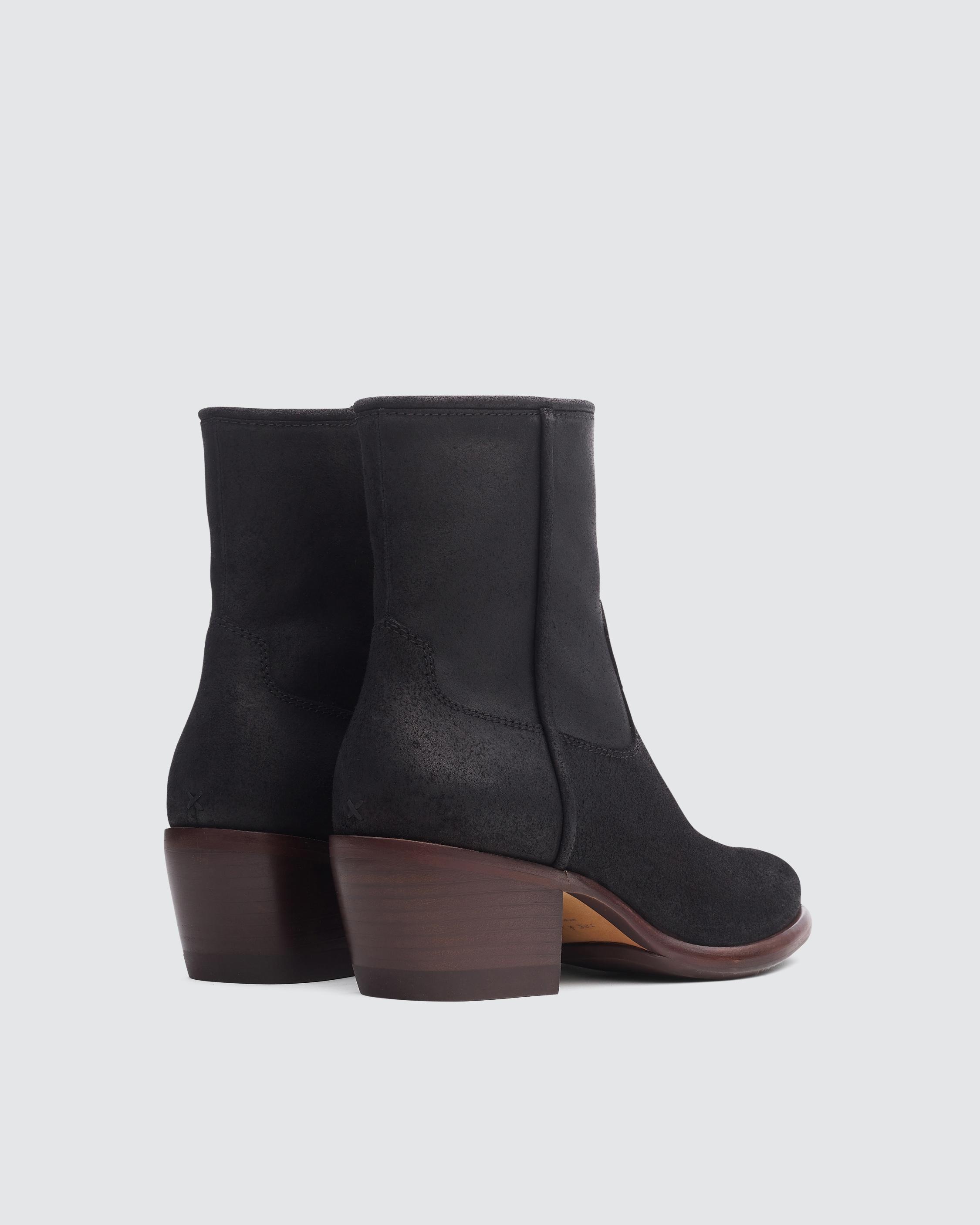 Mustang Boot - Suede
Heeled Ankle Boot - 3