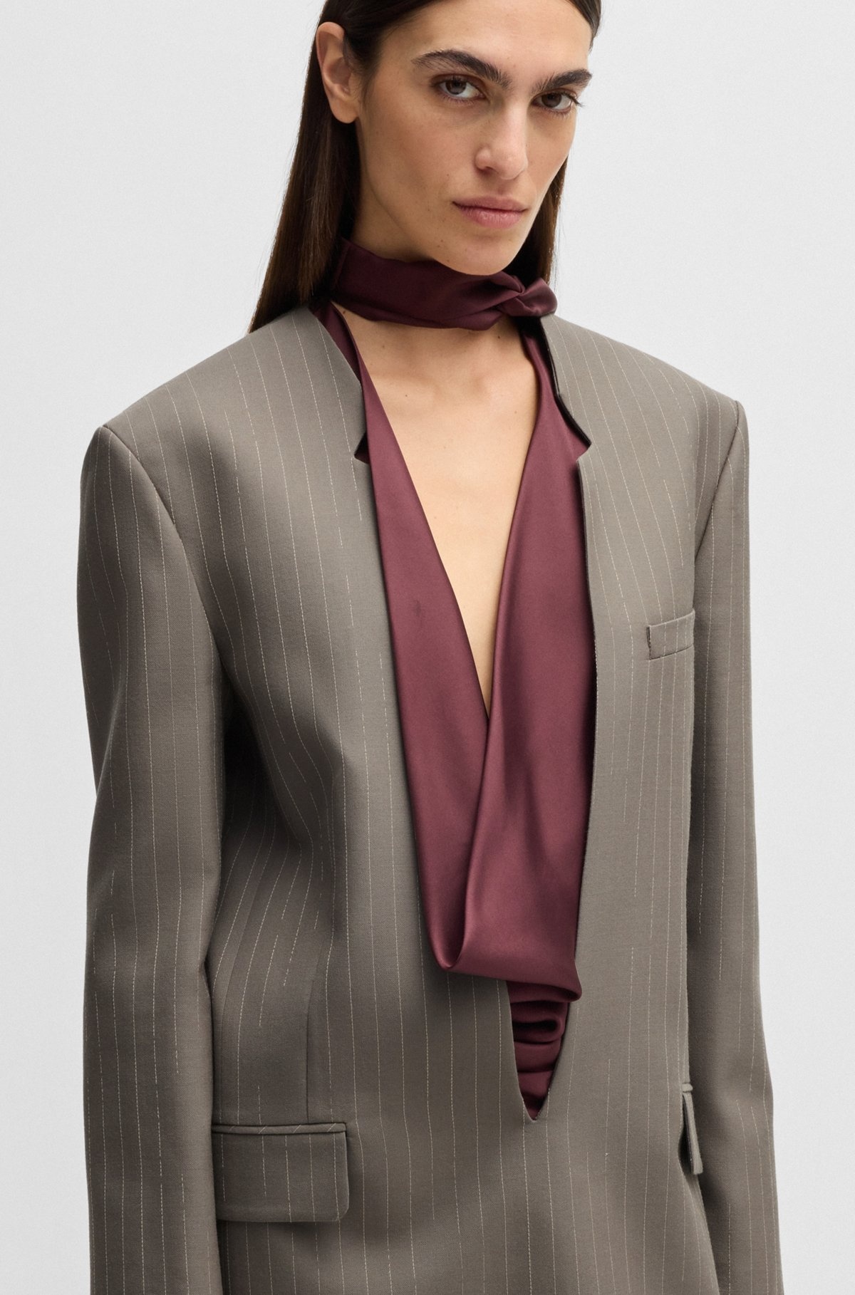V-FRONT DRESS IN PINSTRIPE VIRGIN WOOL - 6