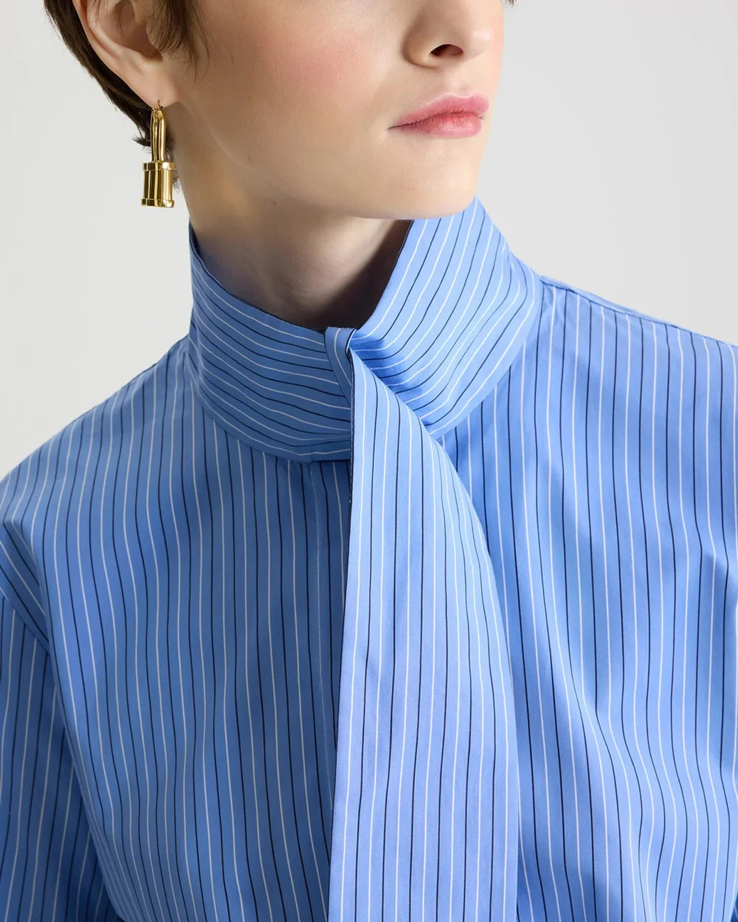 SCARF COLLAR BLOUSE IN PRINTED ORGANIC COTTON POPLIN - 4