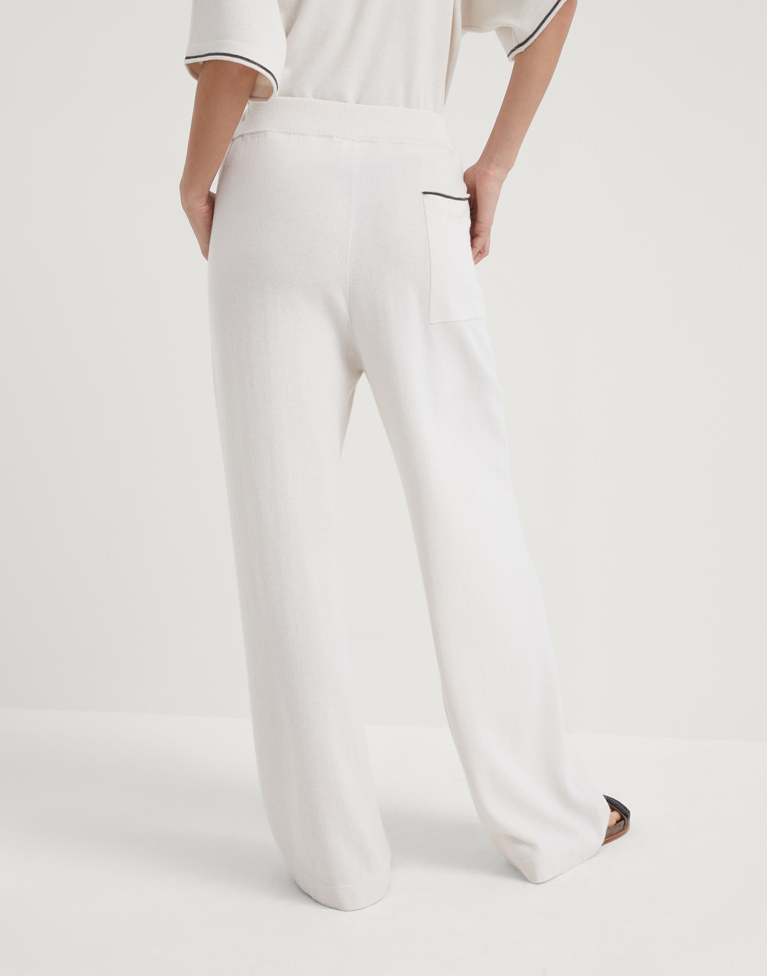 Virgin wool, cashmere and silk knit trousers with shiny pocket detail - 2