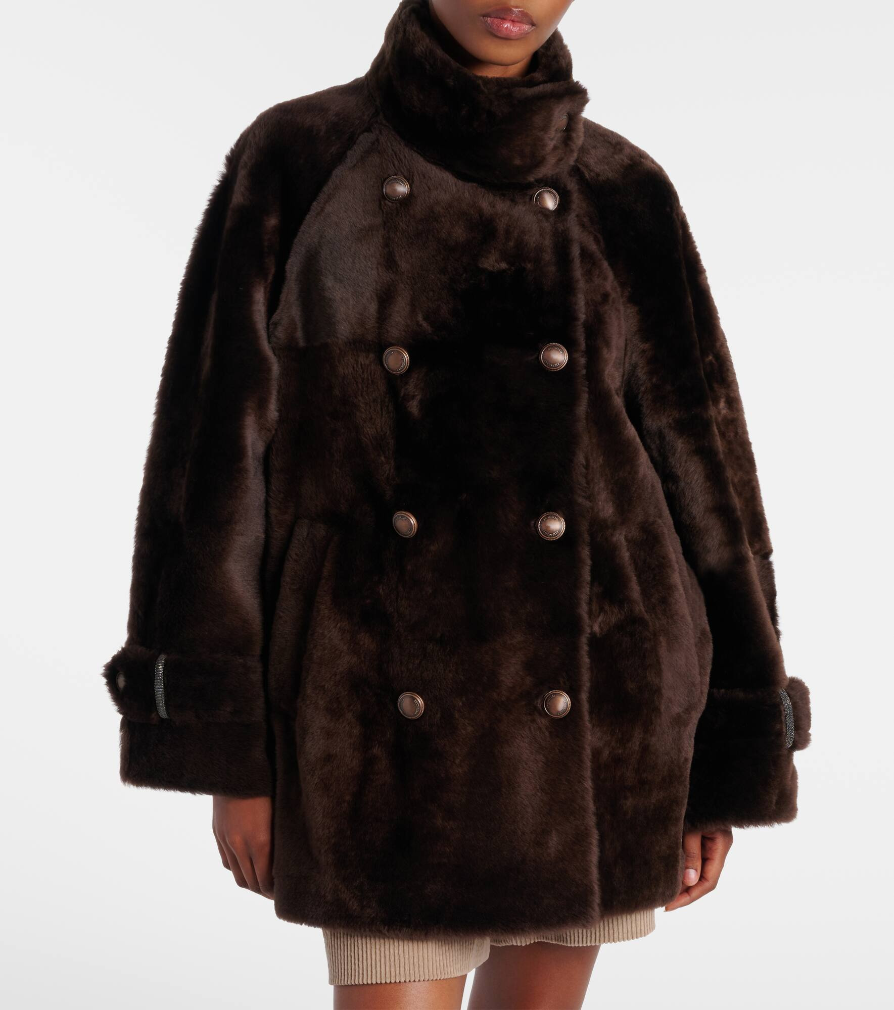 Double-breasted shearling jacket - 7