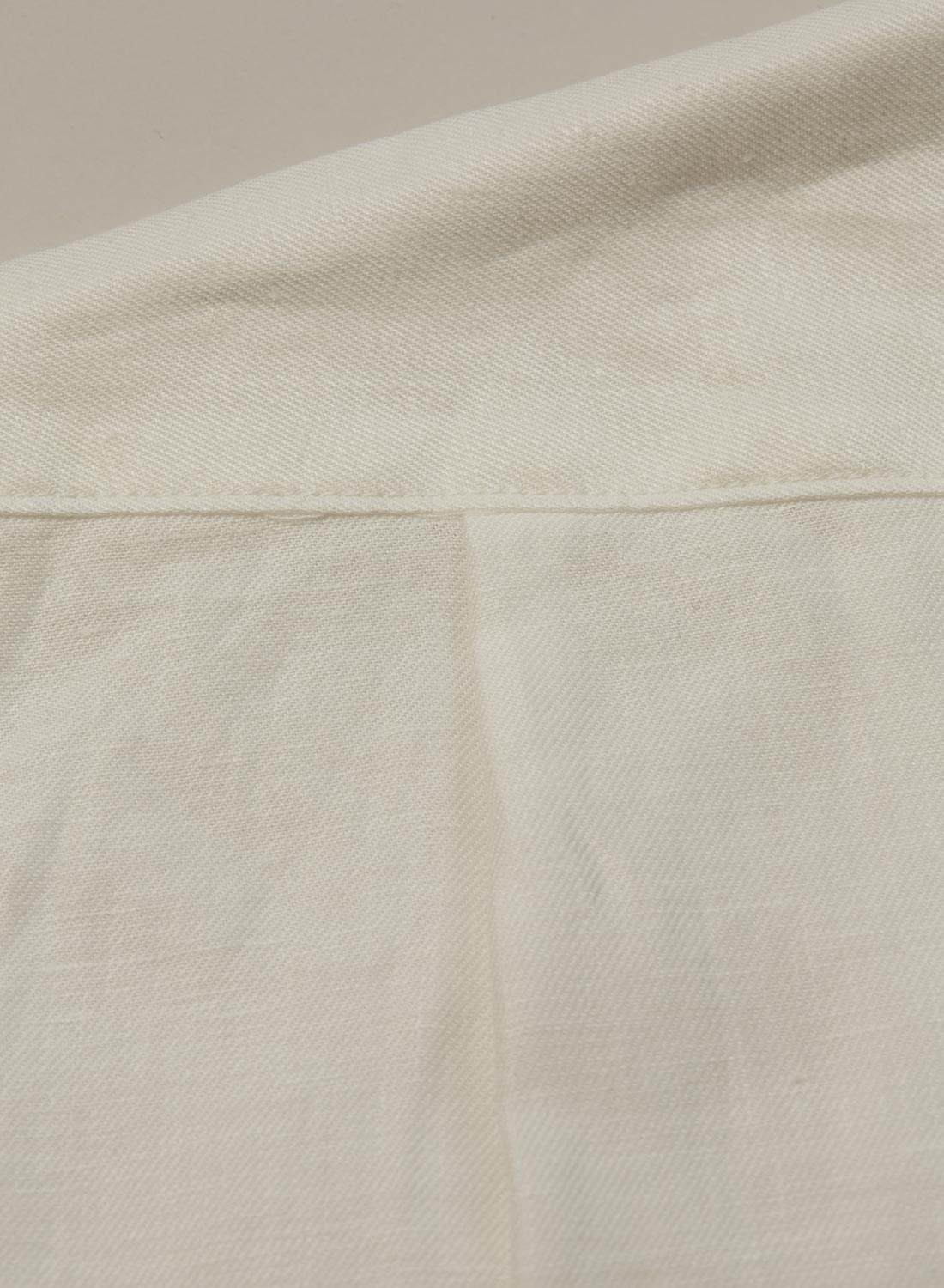 Open Collar Shirt Linen Twill in Off White - 5