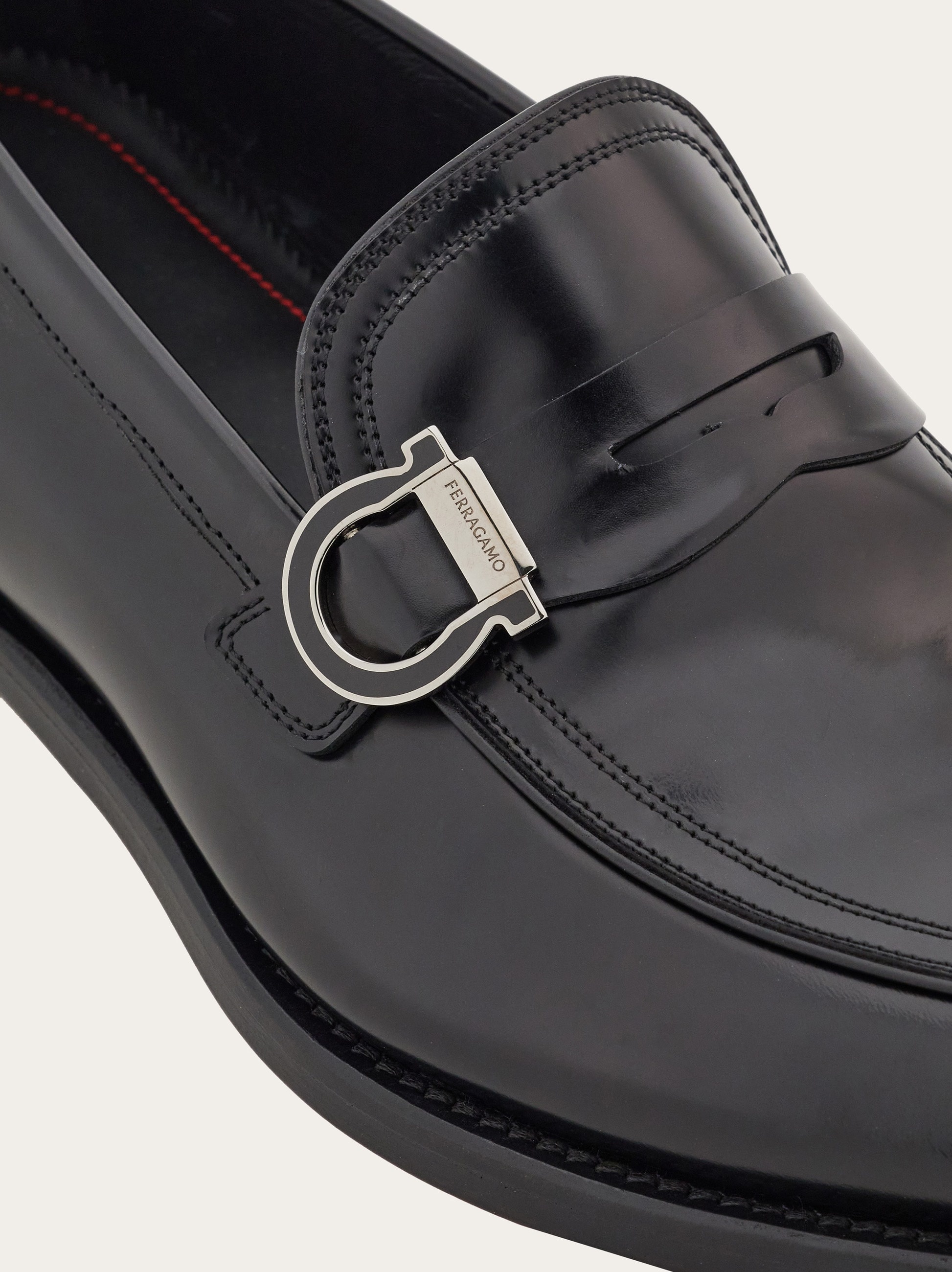 Moccasin with Gancini ornament - 7