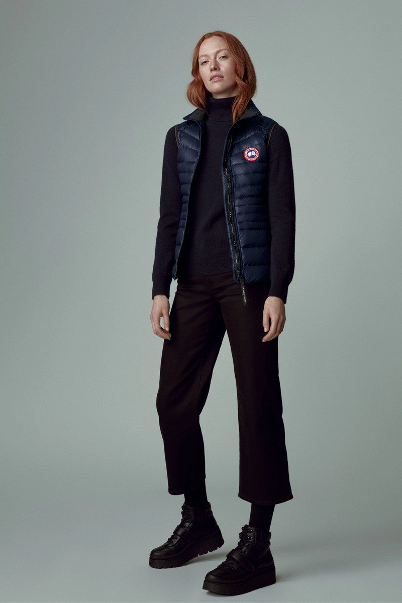 WOMEN’S HYBRIDGE LITE TECH DOWN VEST 3