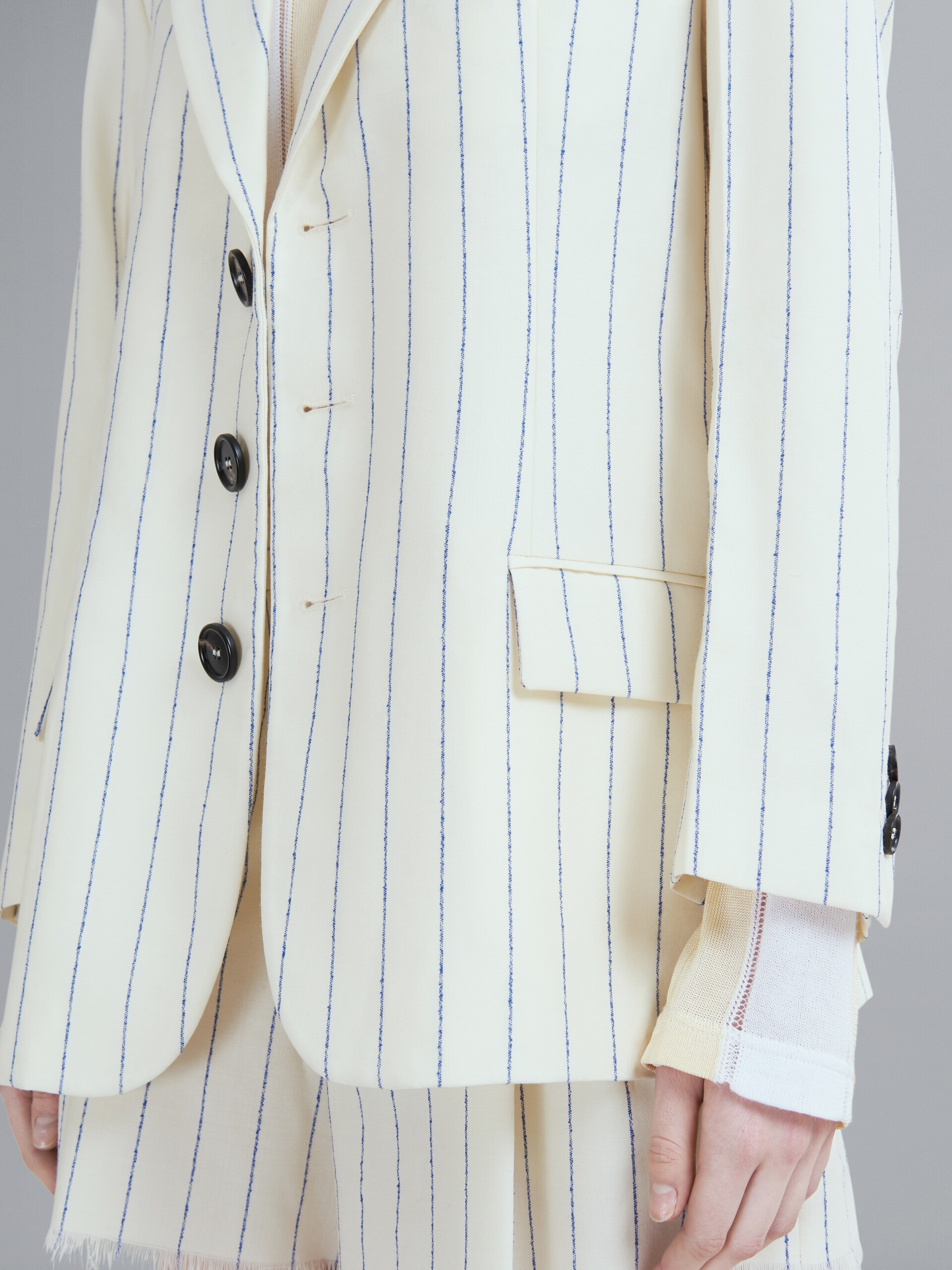 PINSTRIPED FRESCO WOOL BLAZER - 5
