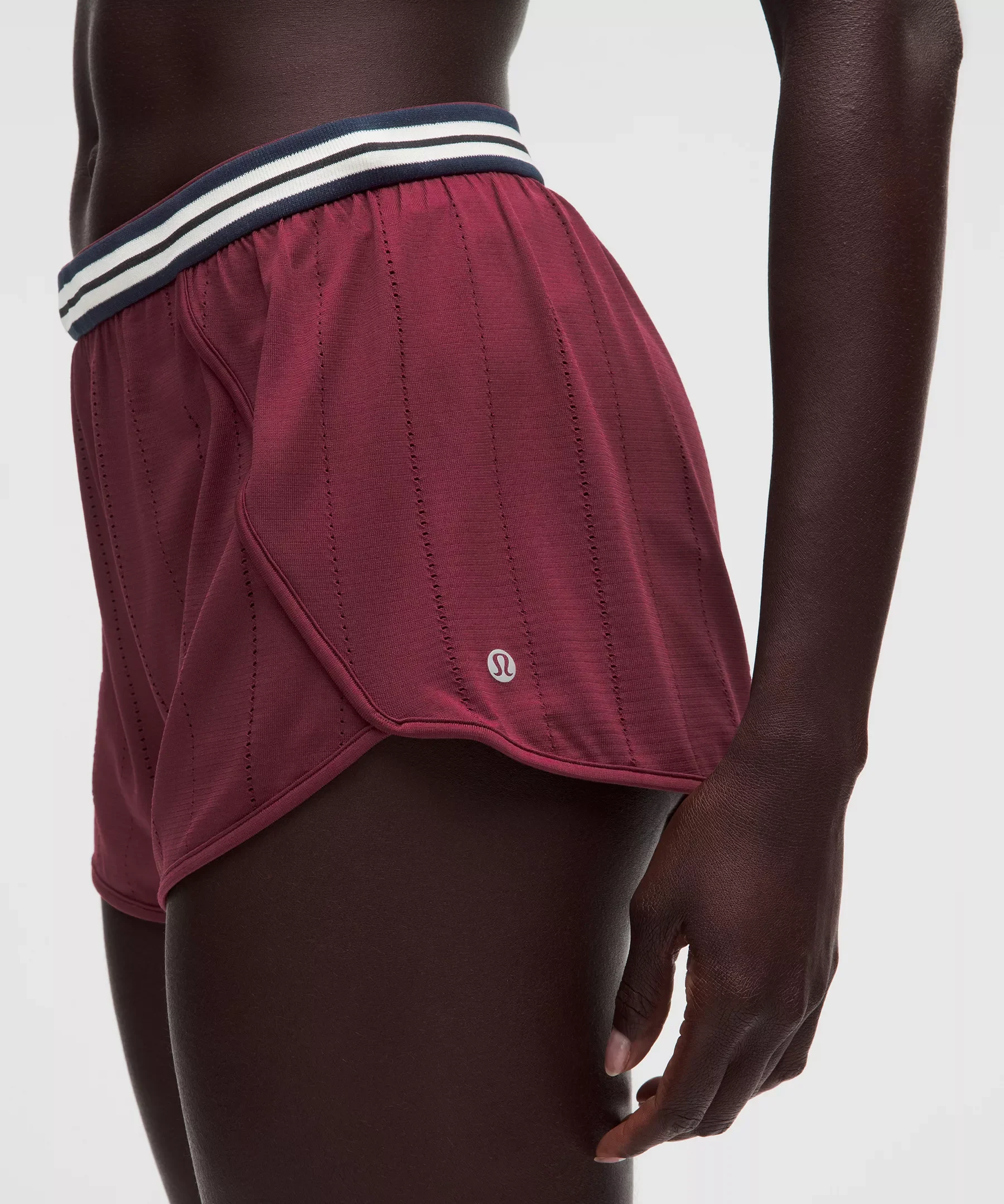 Seamless Stripe Trim Mid-Rise Short 3" - 1