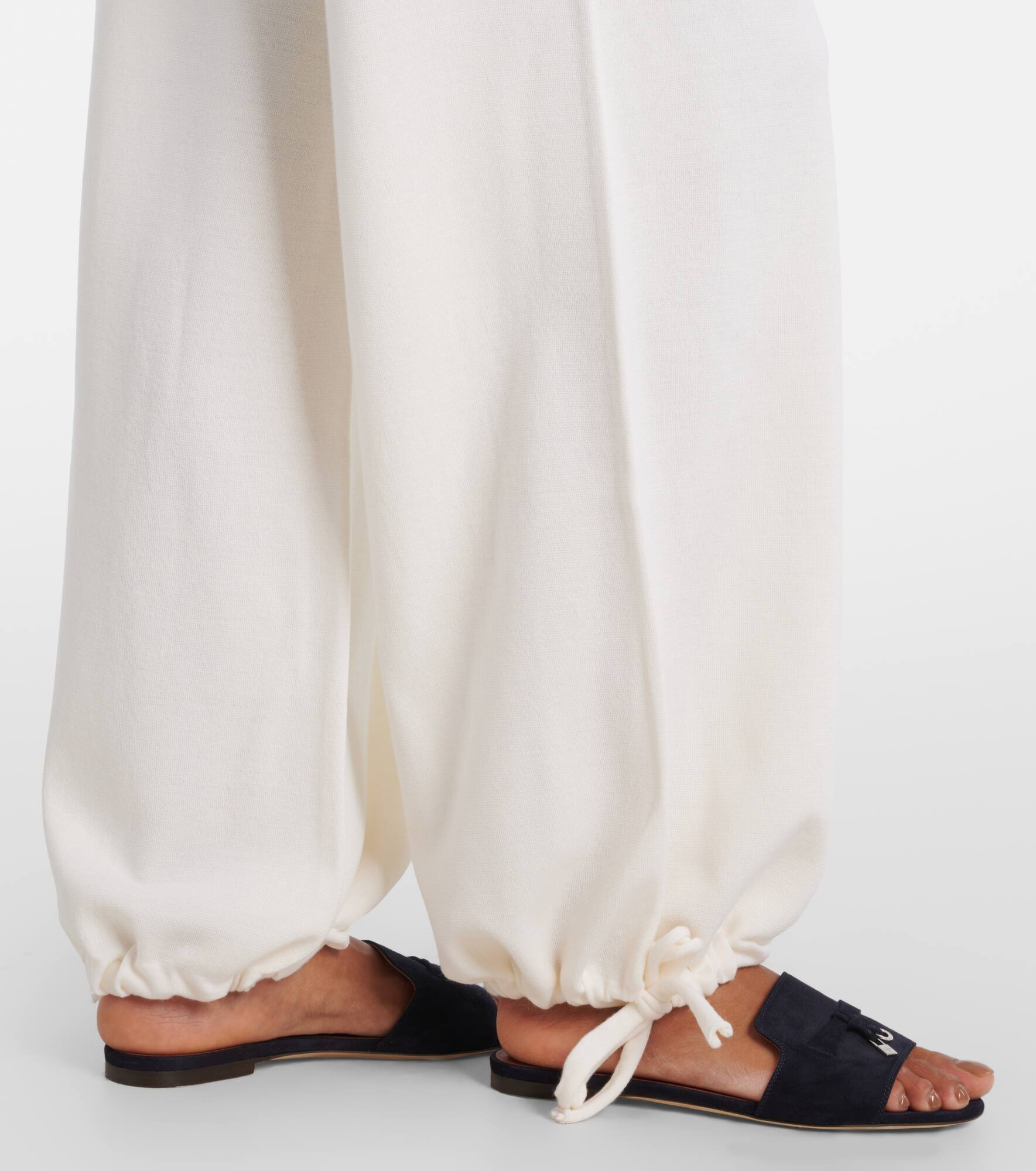 Virgin wool wide-leg pants - 5