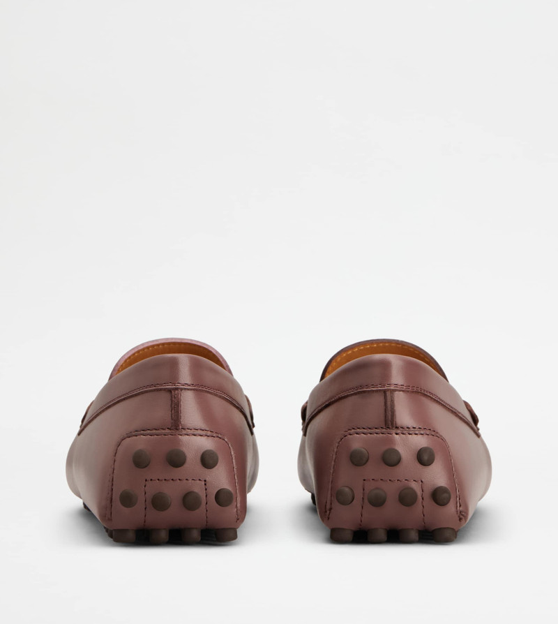 Tod's GOMMINO DRIVING SHOES IN LEATHER - BURGUNDY outlook