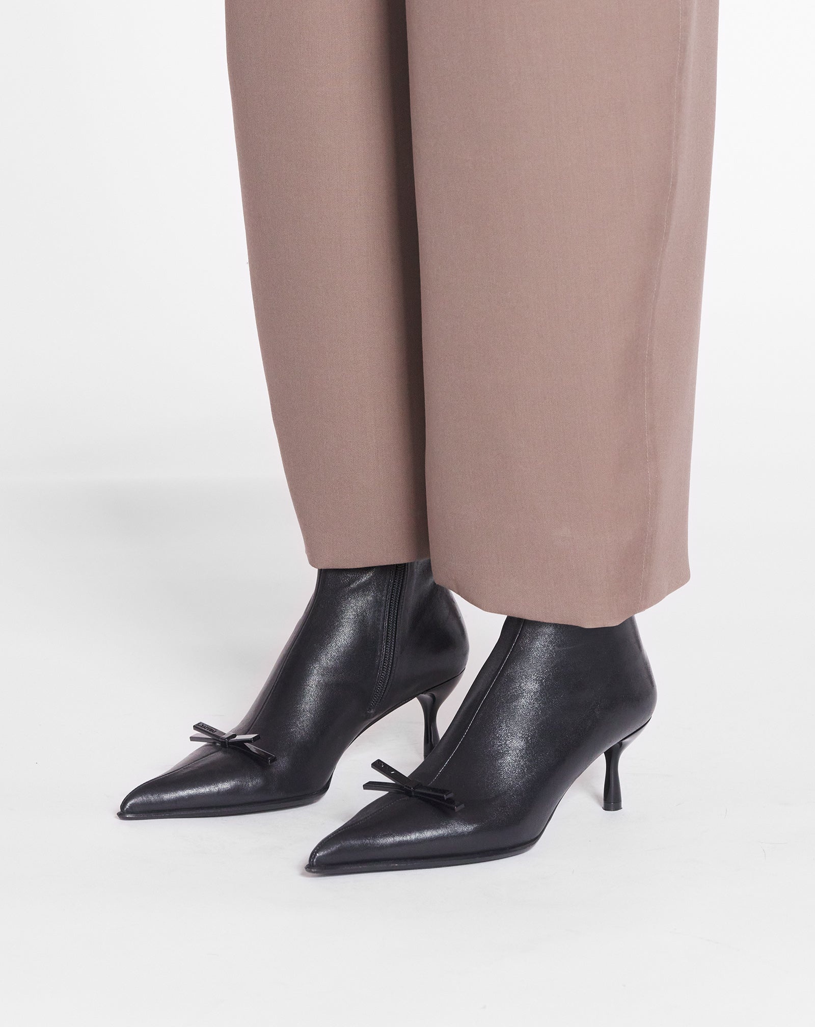 LANVIN BOW ANKLE BOOTS IN LEATHER - 5