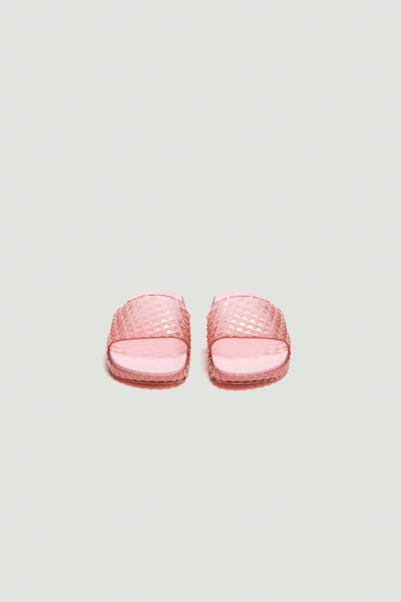 Melissa Court Slide 5