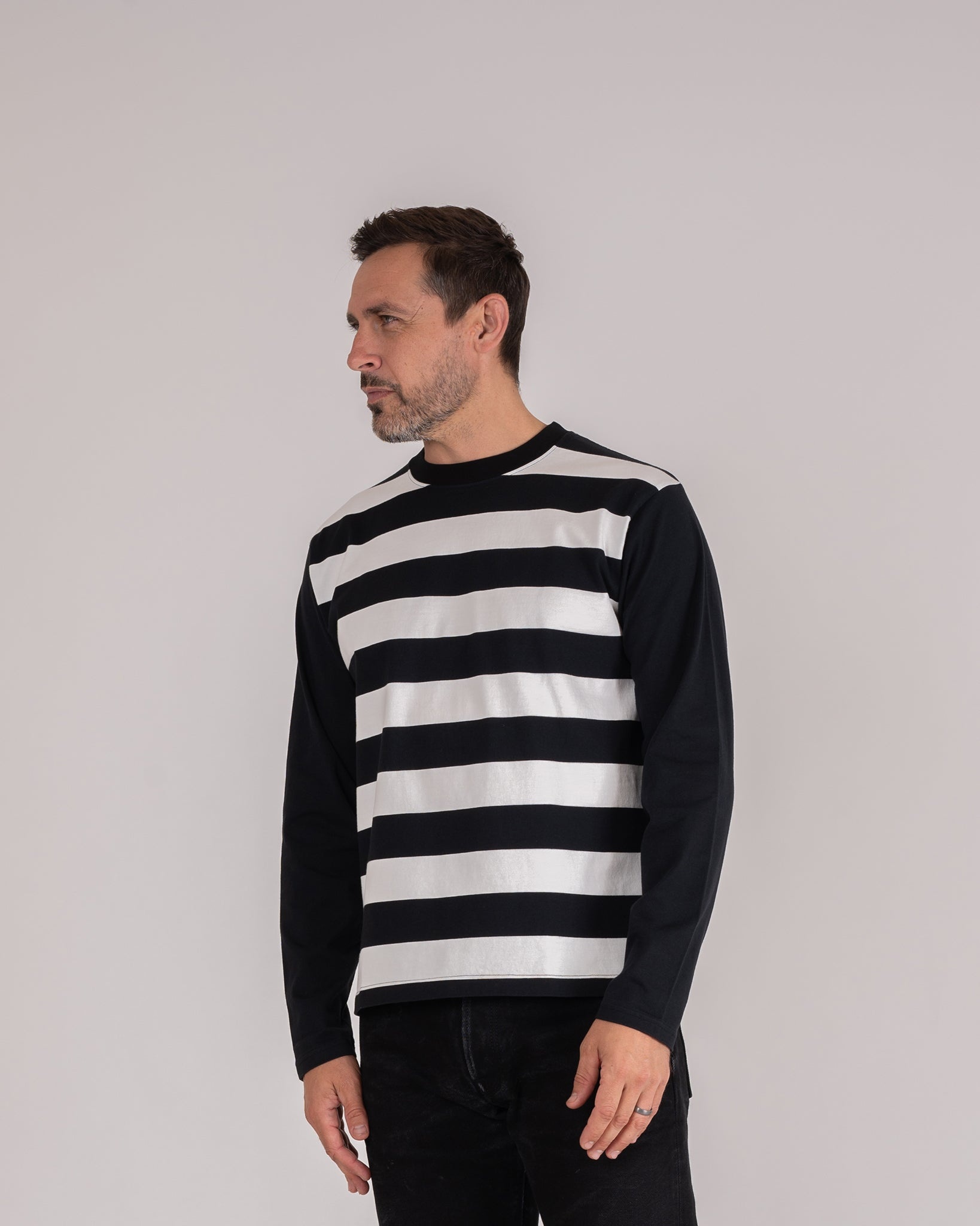 IHTB-10-BLK 7.5oz Cotton Long-Sleeved Crew Neck Border Tee - Striped Body with Black Arms - 2