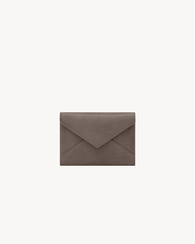 LETTER PASSPORT CASE IN LEATHER 1