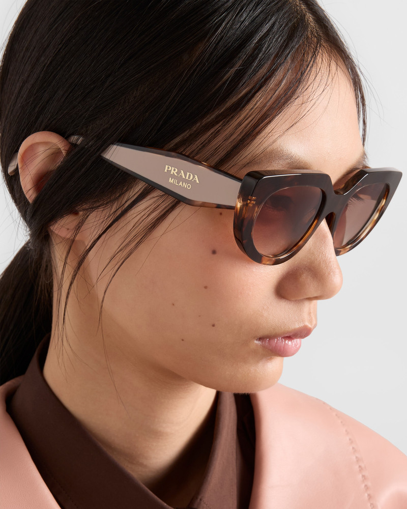 Sunglasses with Prada logo 6