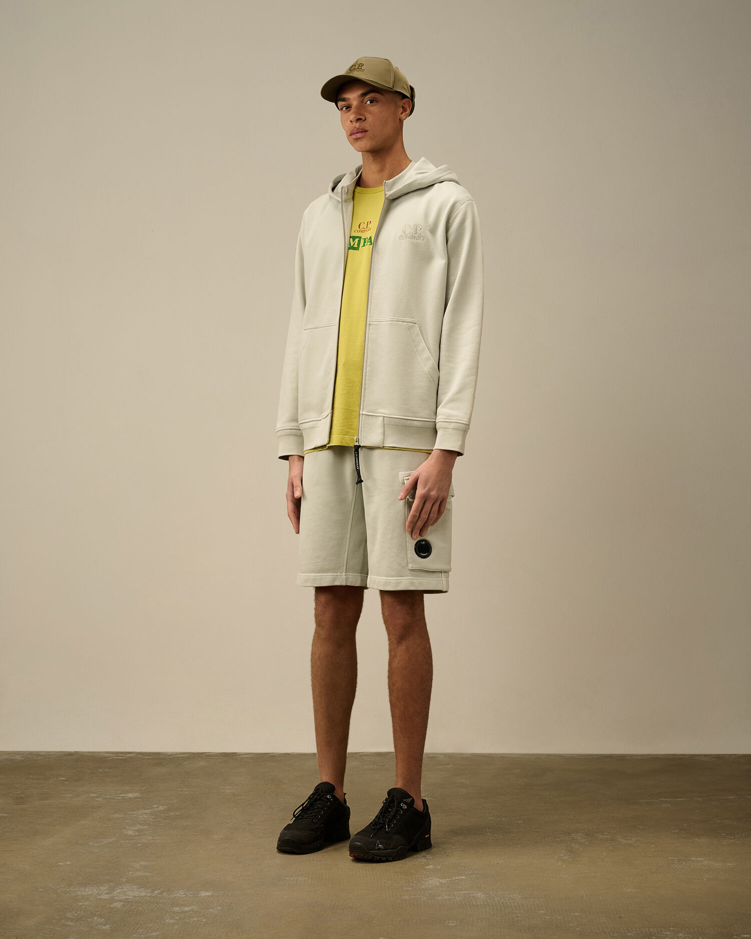 Diagonal Raised Fleece Full Zip Logo Sweatshirt - 2