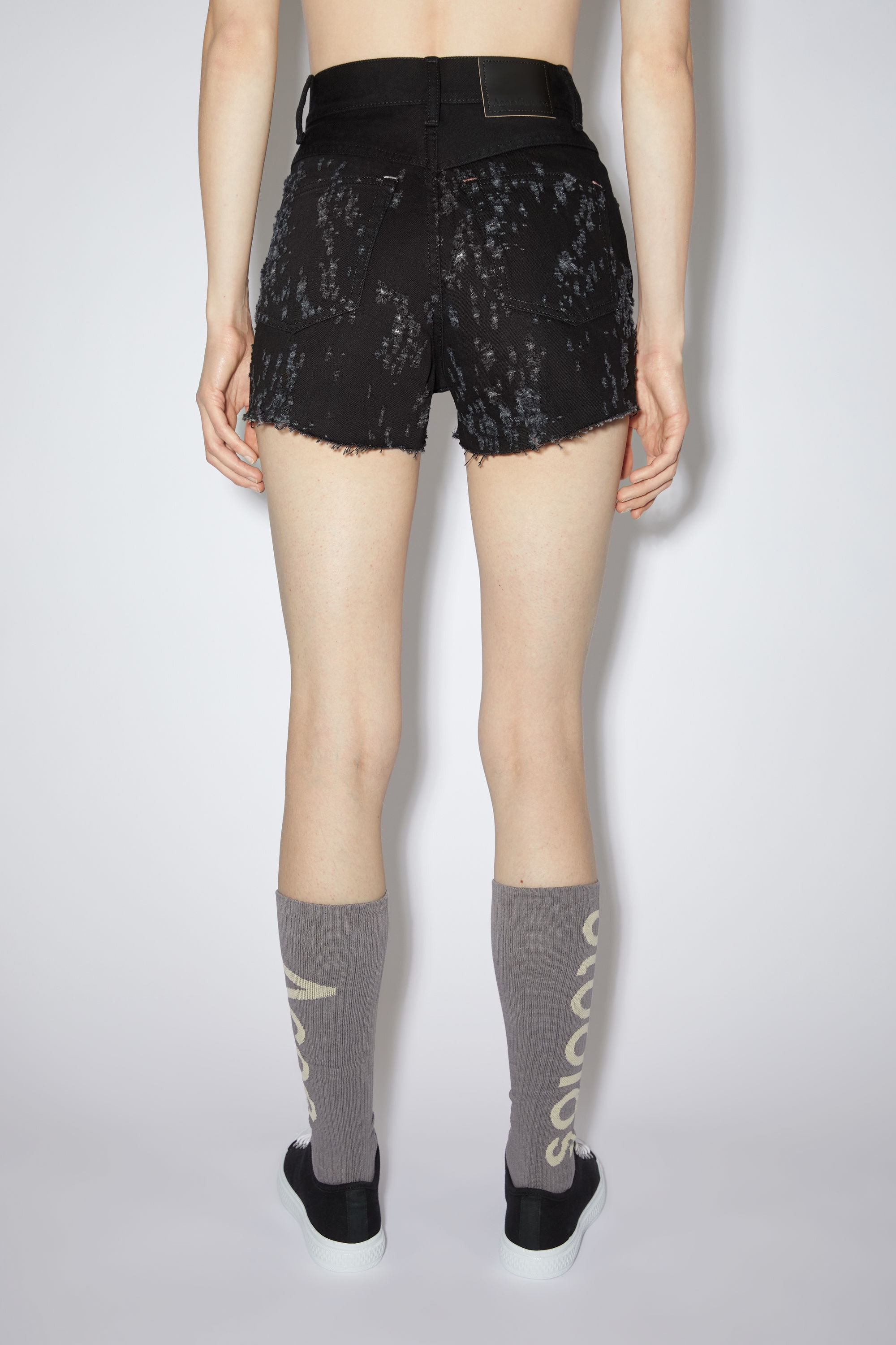 Distressed denim shorts - Black - 3