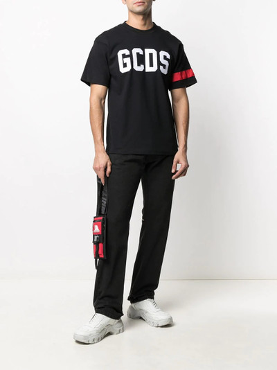 GCDS logo crew-neck T-shirt outlook