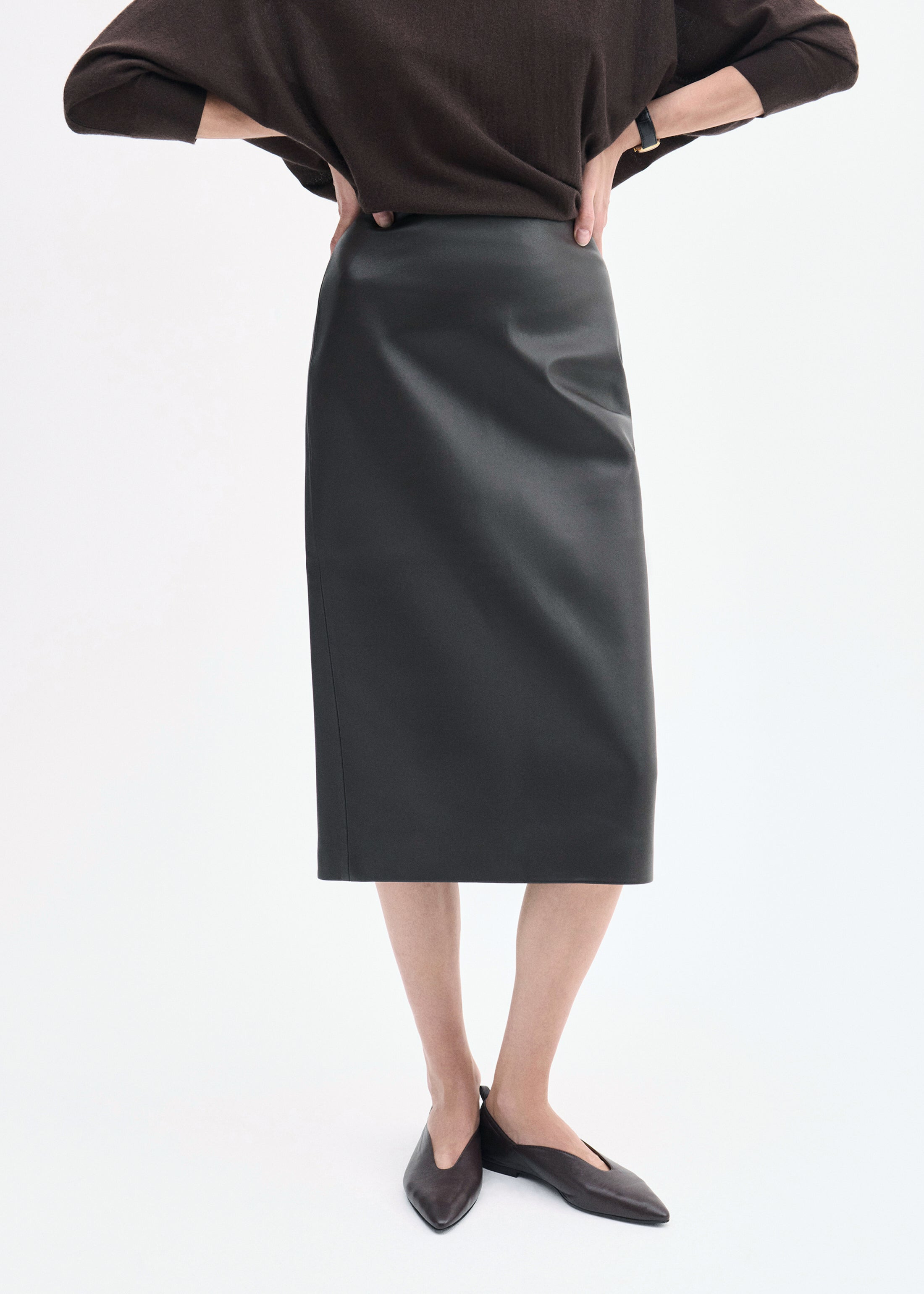 Midi Pencil Skirt in Leather - 2