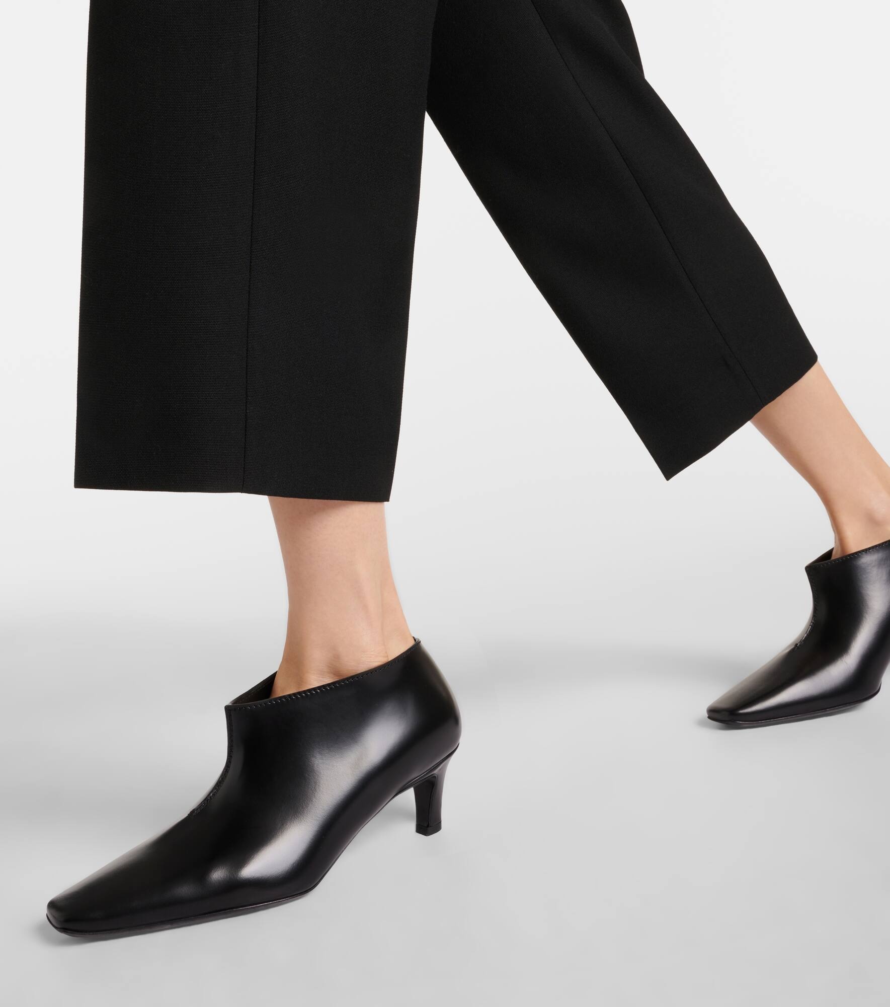 Wide Shaft leather ankle boots - 4