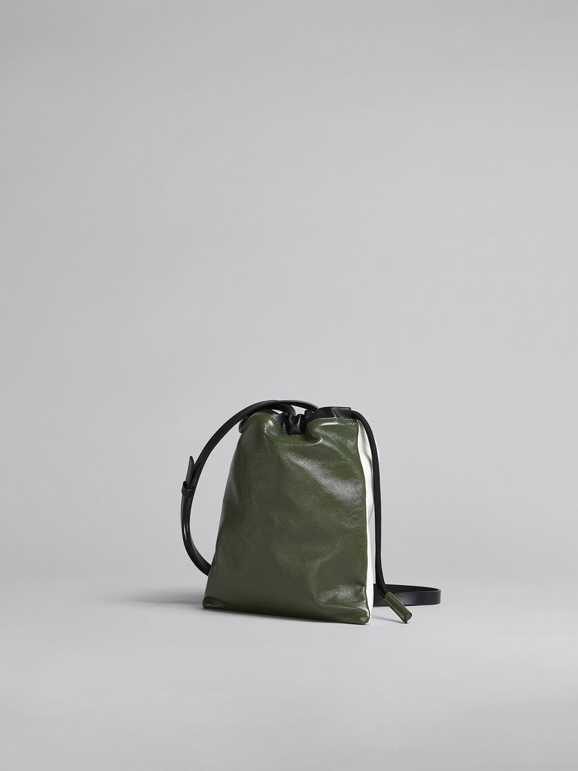 MUSEO SOFT DRAWSTRING BAG IN WHITE GREEN AND BLACK LEATHER 3