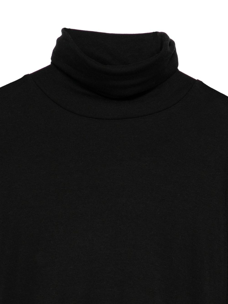roll-neck sweater 3