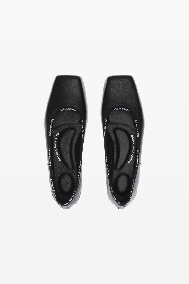 Billie Flat in Leather 5
