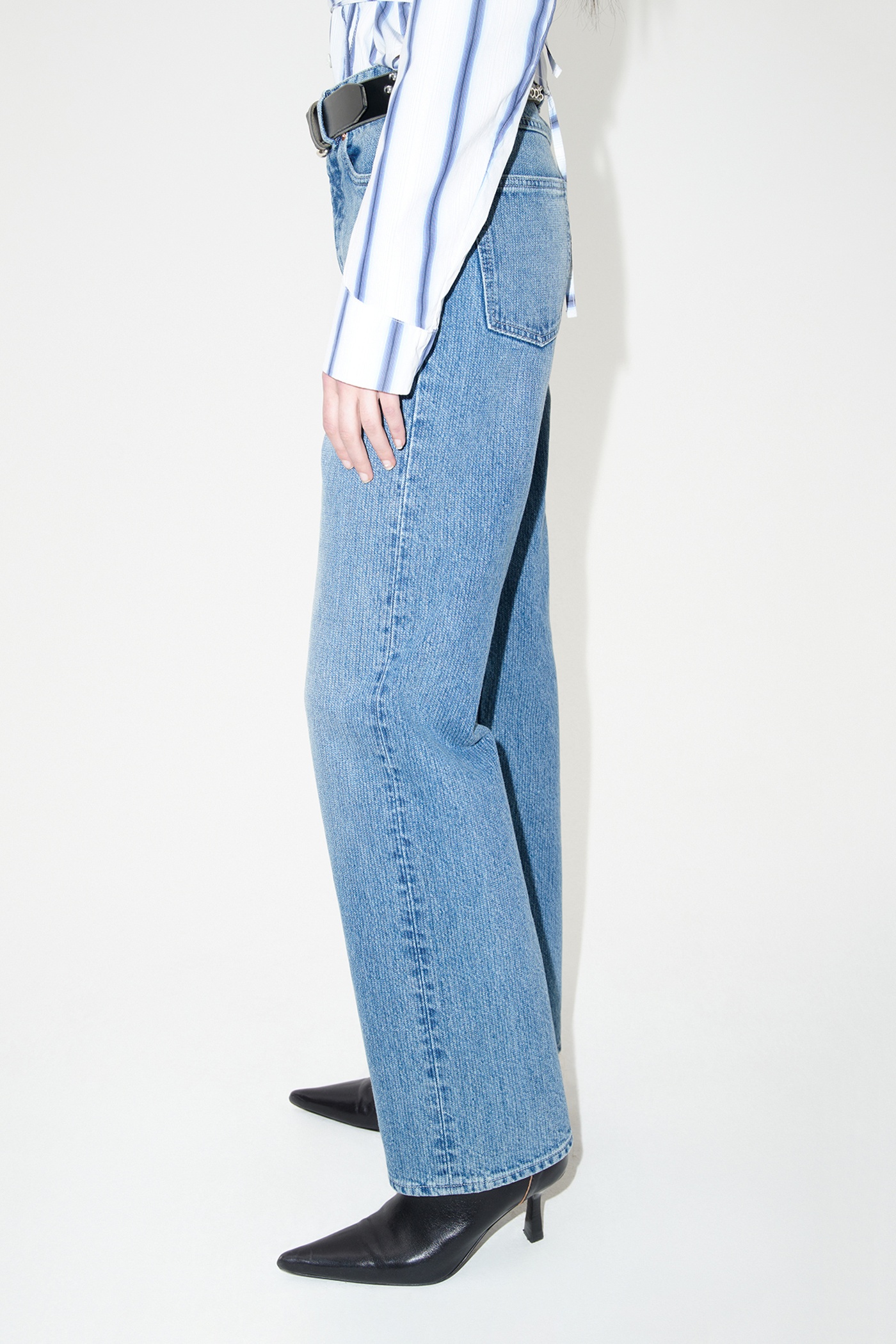 Linear Cut Dream Blue Chain Twill - 4